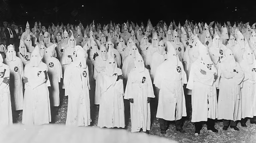 Klu Klux Klan, between 1920 and 1921. LC-F82- 8192 / Library of Congress